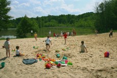 Letní hraní v písku